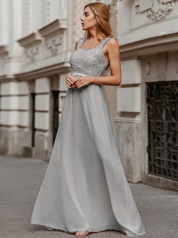 Elegant A Line Chiffon Wholesale Bridesmaid Dress With Lace Bodice