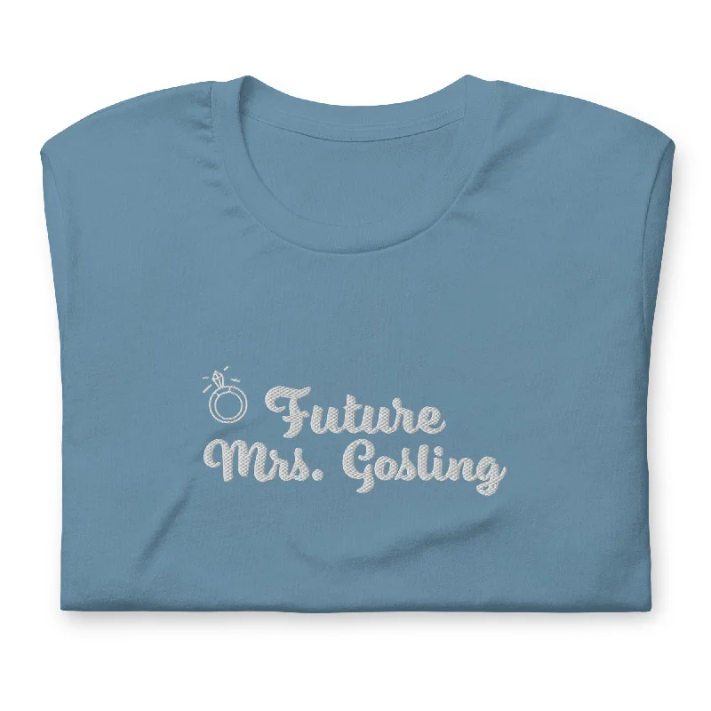 Hot Girl Mrs. Gosling Women's Embroidered Short Sleeve Tee