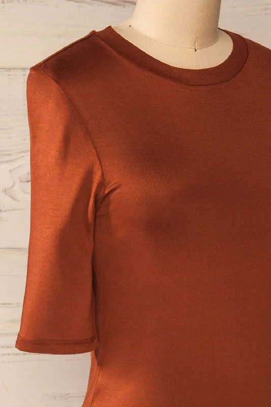 Renaix Rust | Fitted Basic T-Shirt