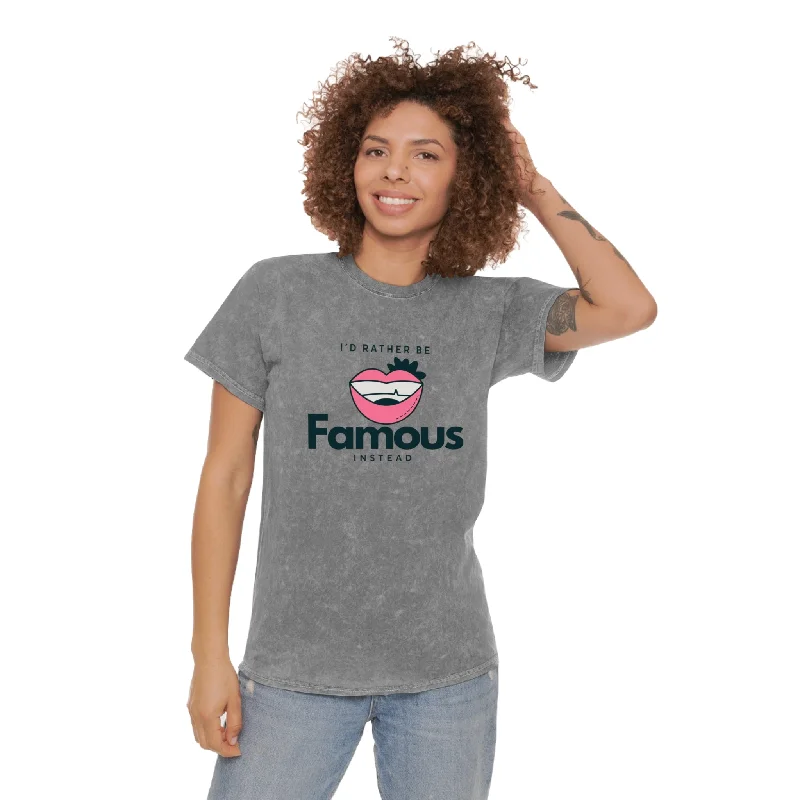 Hot Girl Famous Mineral Wash Women's Graphic Short Sleeve Tee